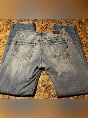 BKE Tyler Jeans Mens 34L 34x34 Blue Straight Leg Light Wash Thick Stitch Thrash